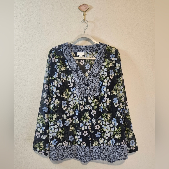 J. Jill Navy Blue Floral And Lace Blouse With Mother Of Pearl Button Detail Sz M - Picture 2 of 8